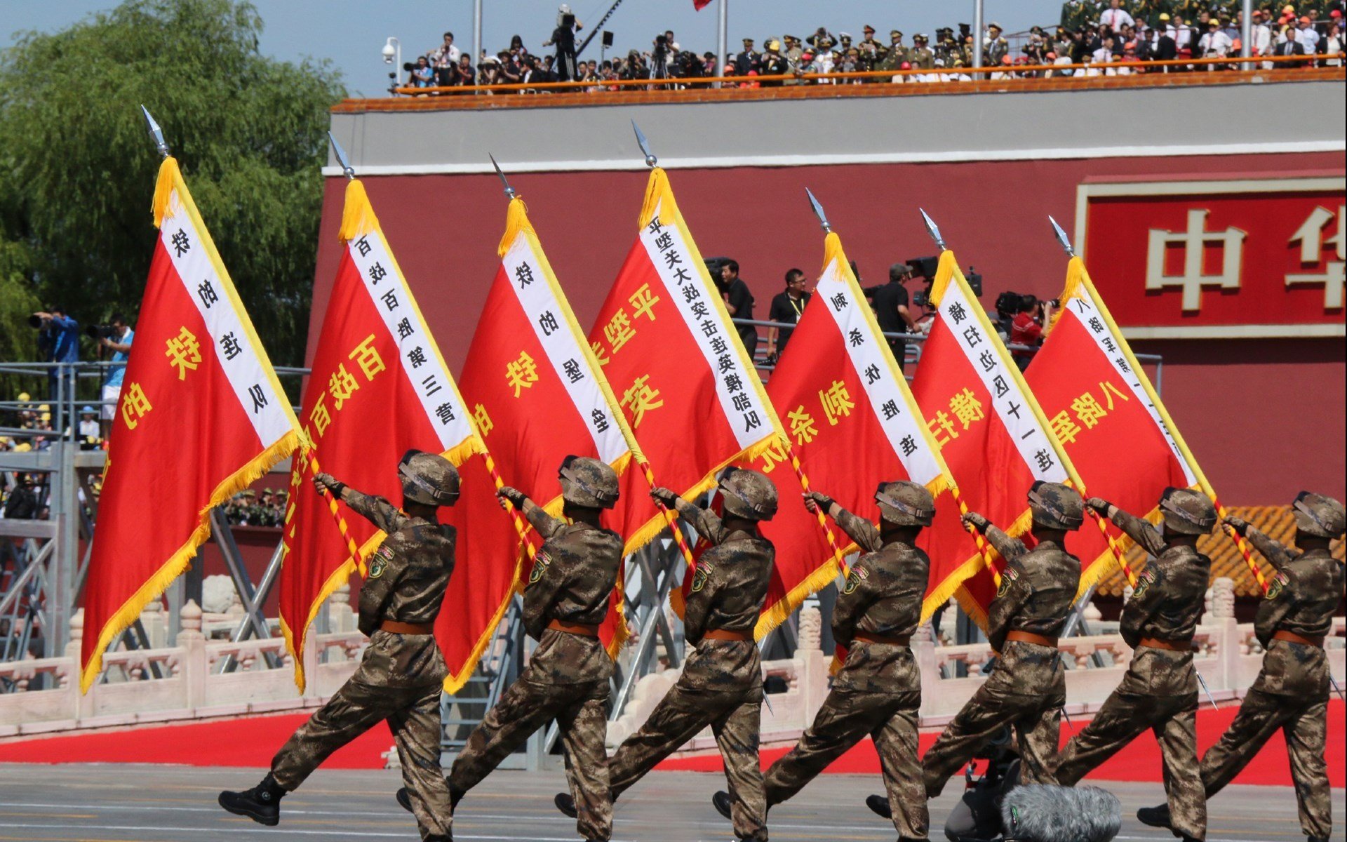 拥抱挑战：车手心理调适的秘密武器，拥抱汽车