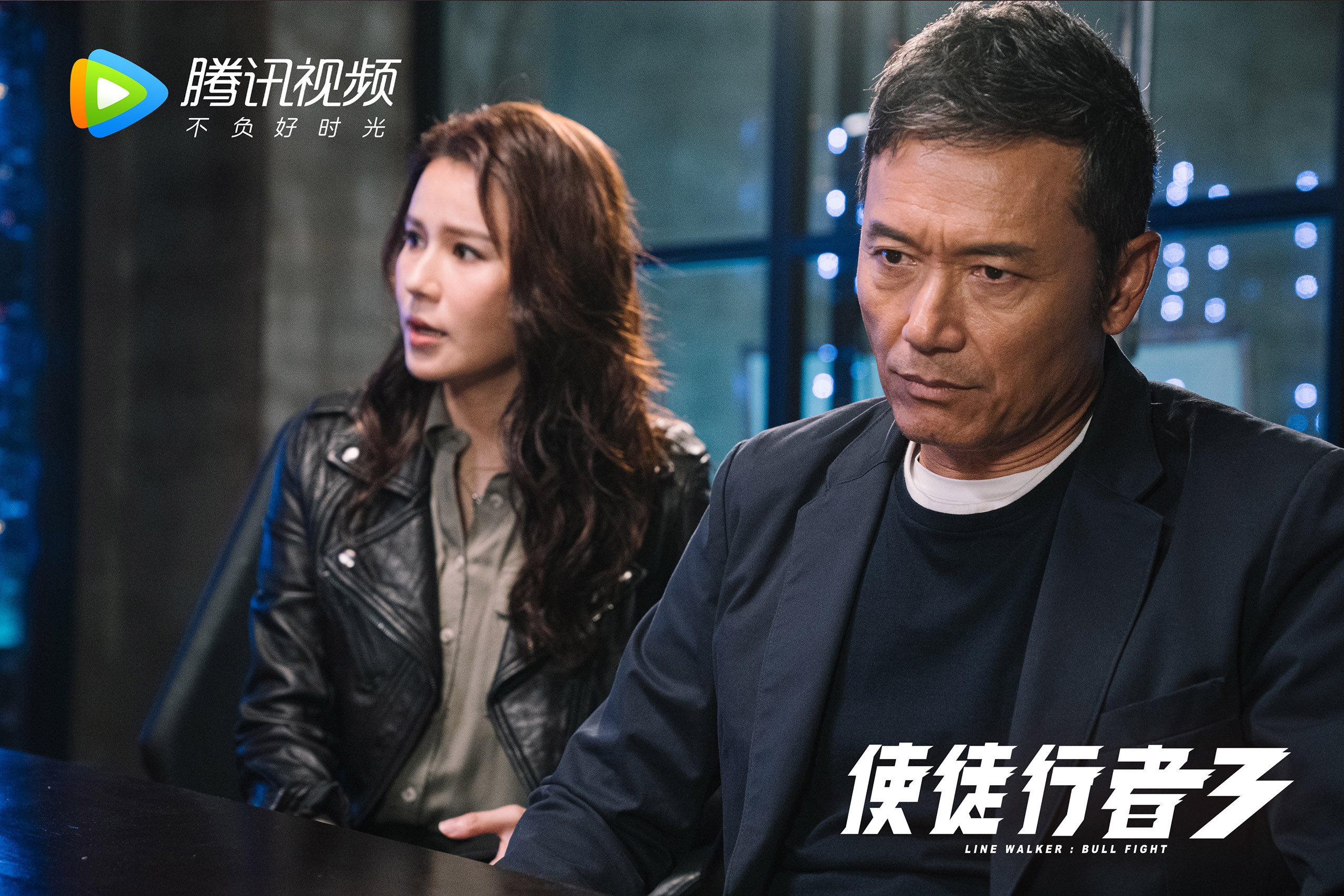 吉尔吉斯斯坦蝶泳选手节奏精准有力,吉尔吉斯坦摔跤手